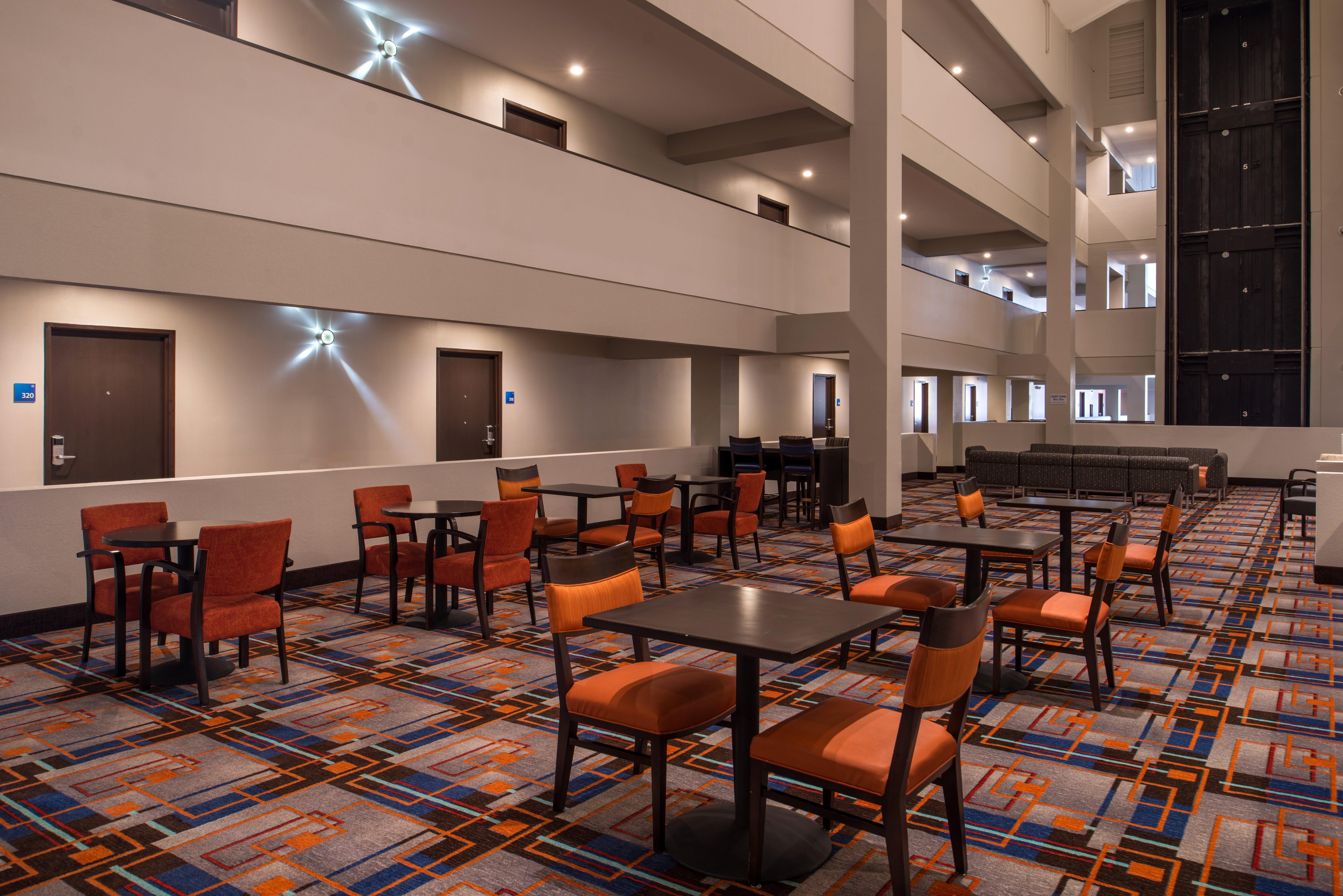 Holiday Inn Express & Suites San Antonio Medical - Six Flags By Ihg Exteriér fotografie