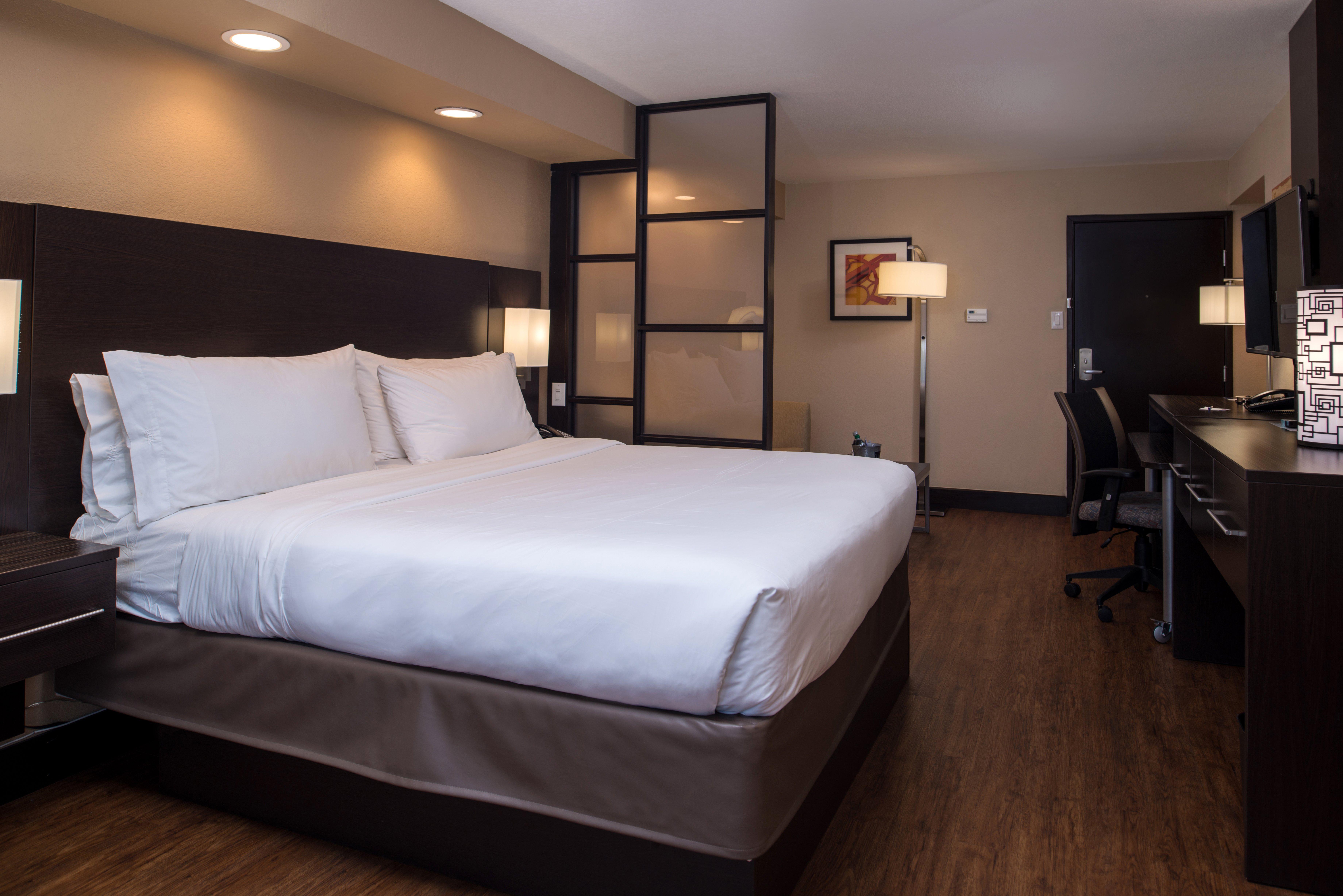 Holiday Inn Express & Suites San Antonio Medical - Six Flags By Ihg Exteriér fotografie